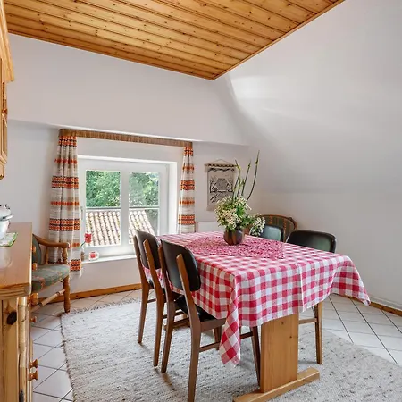 Bi-anne-to-huus Apartment